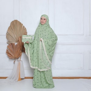 Cemara Renda Mukena Adult、イスラム教徒の礼拝用衣装、ガミスドレス、女性用礼拝用衣装で、祈りのひとときをより豊かに。