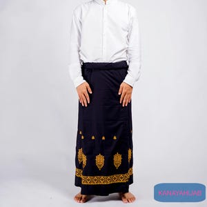 Embroidered Sarong with Acehnese Door Motif Embroidered Sarong for Adult Men, Batik Sarong, Traditional Batik, Handmade Sarong, Batik Skirt