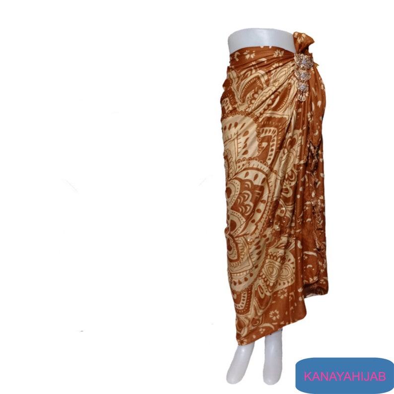 Tropical Colors: Bright Luxurious Batik Motif Bali Beach Sarong, Sarong ...