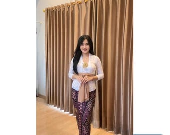 Kebaya Set with Batik Skirt: A Combination of Tradition and Modern Style, Kebaya Dress, Kebaya Modern, Kebaya, Kebaya Encim
