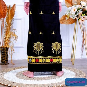 Aceh Embroidered Sarong for Adult Men, Batik Sarong, Traditional Batik, Handmade Sarong, Batik Wrap Skirt