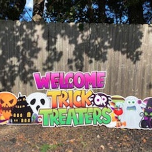 Happy Halloween Trick or Treaters Welcome Yard Card with Stakes Lawn Sign Decorations Yard Card Rental Business Supplier