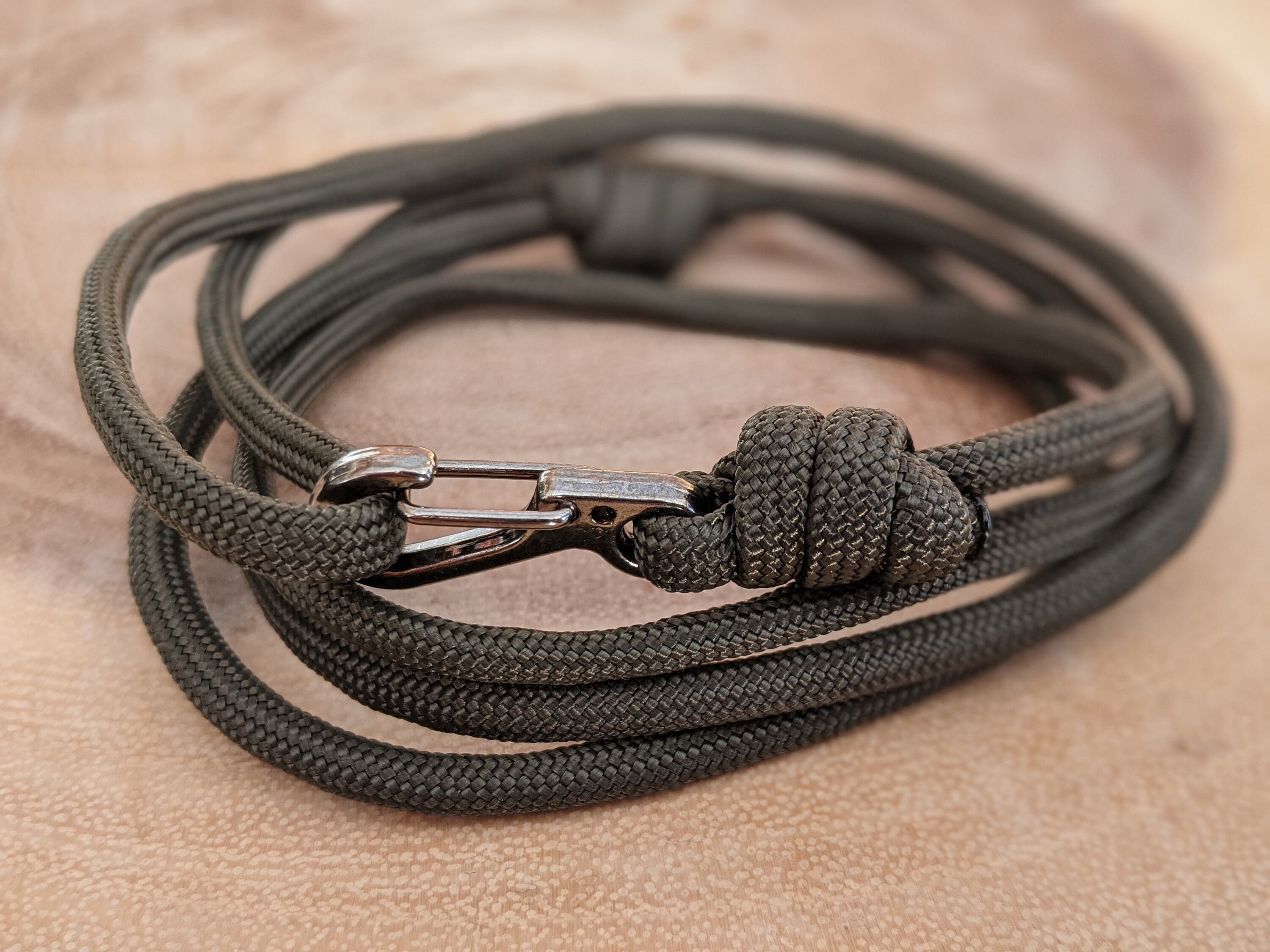 Paracord carabiner bracelet / 'MilSpec' 550lb 7 Etsy