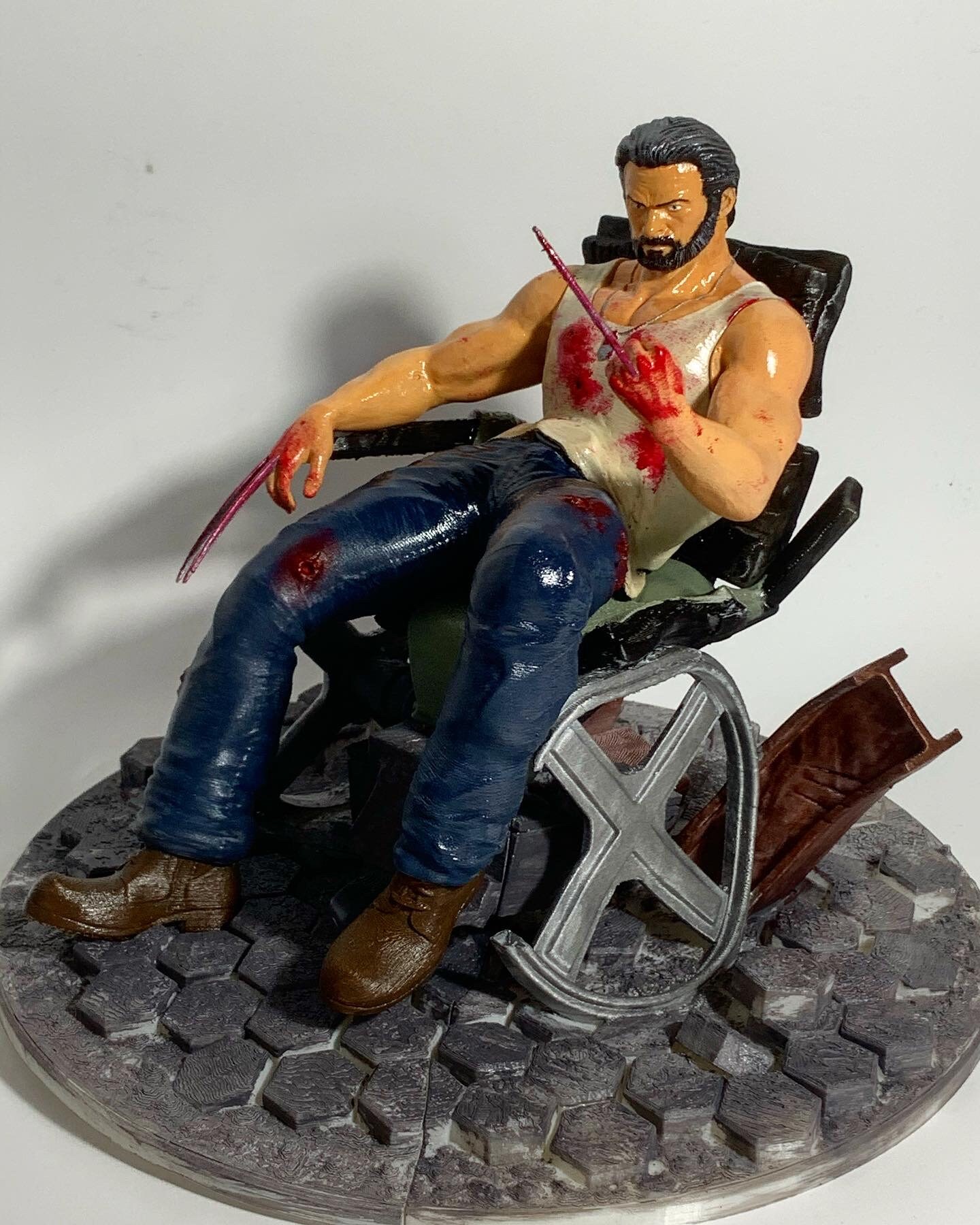 ローガン・ウルヴァリン X-MEN 像 - 内なる野獣を解き放て