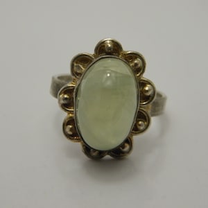 Sterling Silver Vintage Aventurine Cabochon Flower Halo Ring UK Size T US Size 9.5 Lovely Vintage Condition FREE post