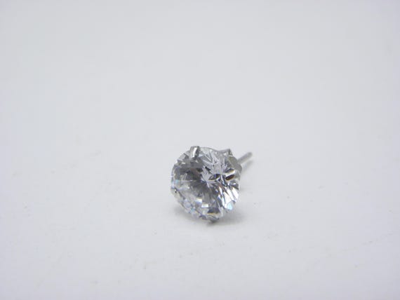 Solid 9ct White Gold White Gemstone Stud Lovely V… - image 1