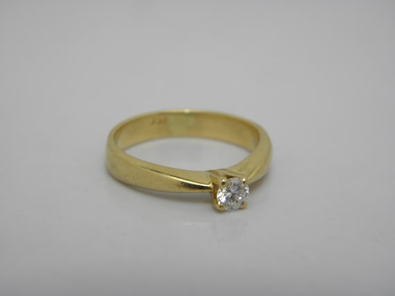 Solid 18ct Yellow Gold Diamond Solitaire Engageme… - image 2