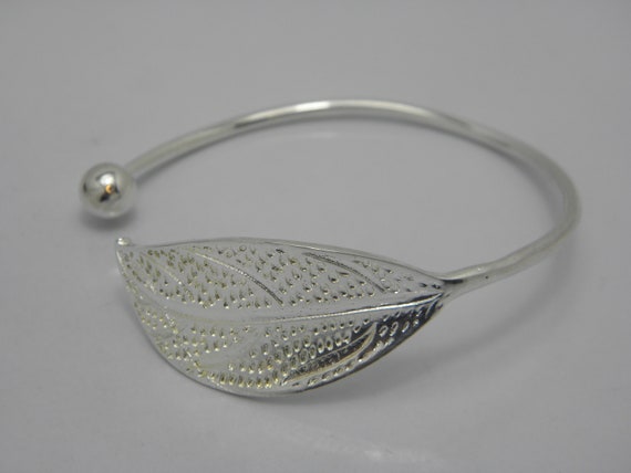 Solid 999 Silver Floral Torque Bangle Lovely Vint… - image 7