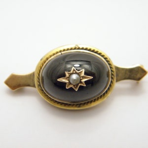 Solid 15ct Gold Garnet & Pearl Brooch Pin Lovely Vintage Condition FREE post