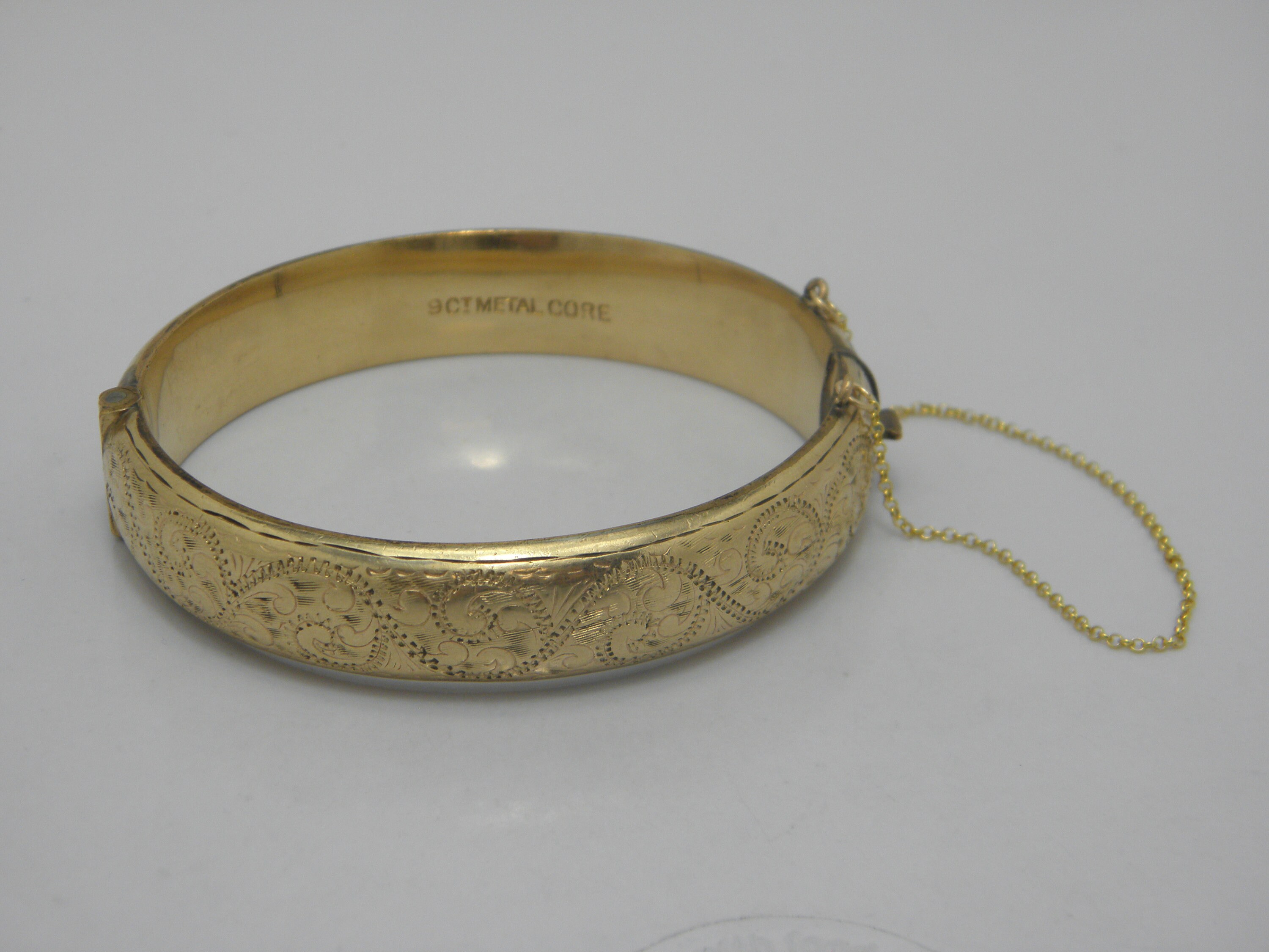 Vintage 9ct Yellow Gold Metal Core Floral Bangle 7inch