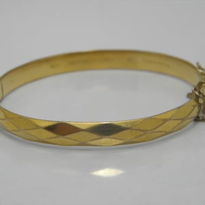 9ct Gold Rolled Gold Diamond Cut Bangle 7 Inch Lovely Vintage Condition
