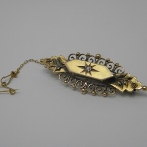Solid 15ct Yellow Gold Diamond Brooch Pin Lovely Vintage Condition H.G&S