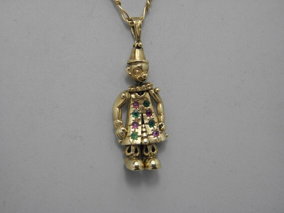 UNIQUE Solid 9ct Gold Ruby & Emerald Clown Pendan… - image 10