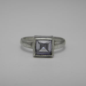 Sterling Silber 925 Amethyst Solitär Ring UK Größe L US Größe 5.75 Sehr schöne Vintage Zustand