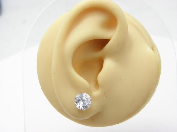 Solid 9ct White Gold White Gemstone Stud Lovely V… - image 8