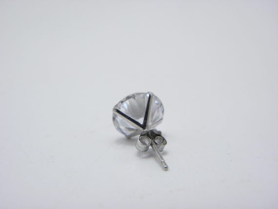 Solid 9ct White Gold White Gemstone Stud Lovely V… - image 5