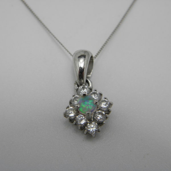 Solid 9ct White Gold Opal & White Gemstone Pendant Necklace 18inch Gorgeous Vintage Condition