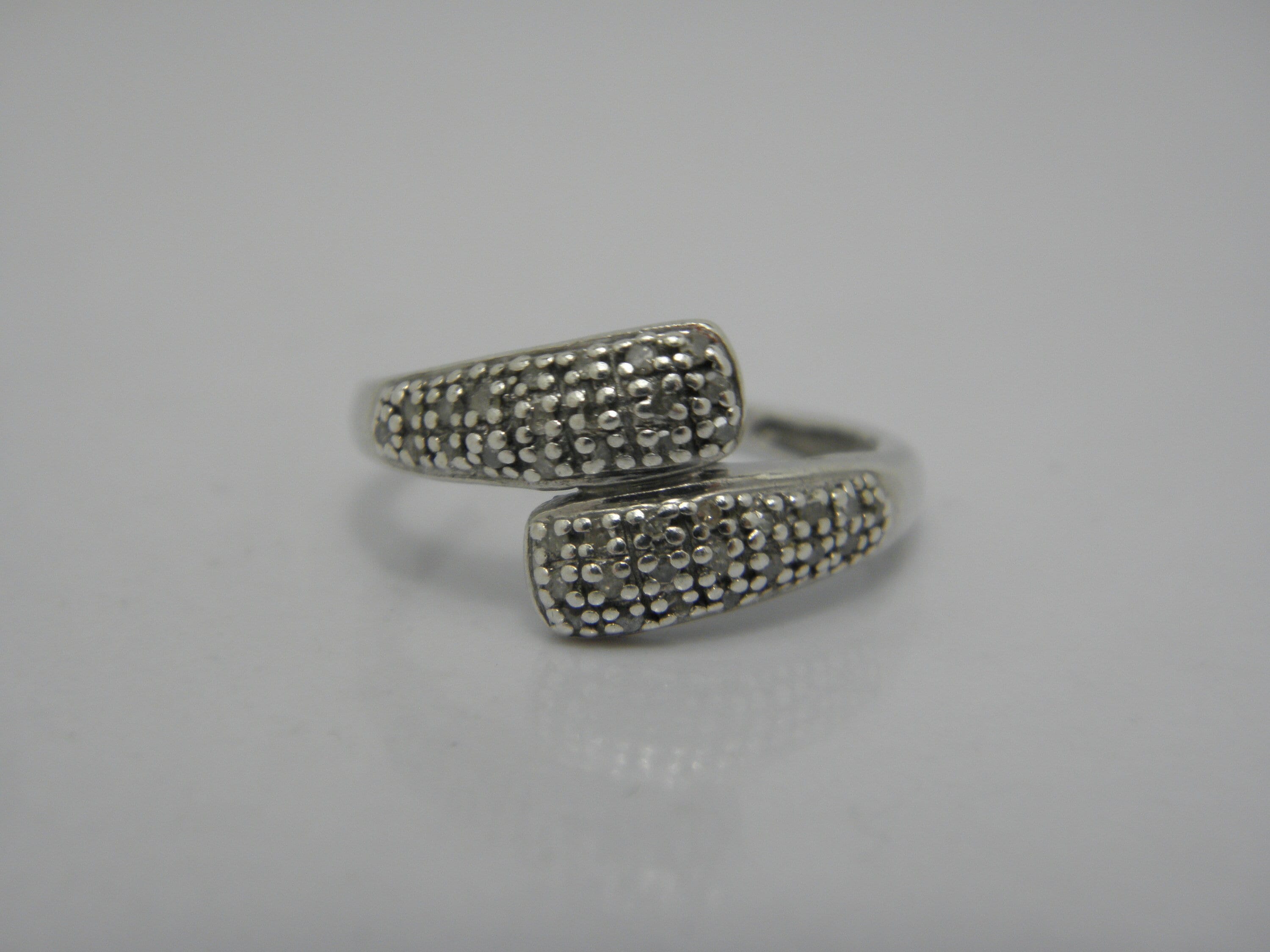 Sterling Silber 0.15ct Weißer Diamant Bypass Ring UK Größe O US Größe 7.25 Schöner Vintage Zustand FREE Post