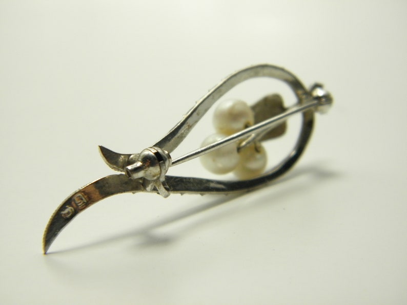 Genuine Mikimoto Pearl Sterling Silver Brooch Pin Lovely Vintage Condition FREE post