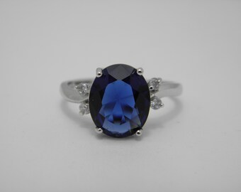 Sterling Silver Blue Gemstone Accented Solitaire Ring UK Size T 1/2 US Size 10 Lovely Vintage Condition