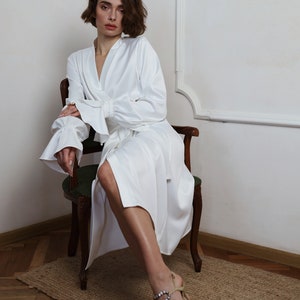 Long White Robe, Long Bridal Robe, White Robe Bride, White satin robe, Wedding robes, Ivory robe, Lace wedding robe, Wedding dressing gown