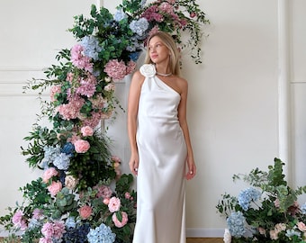 Satin Elegant Bride Dress One Shoulder Modest Wedding Dress Minimalist Bridal Gown