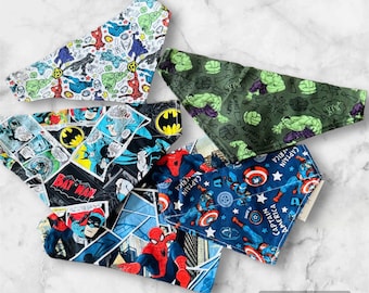 Bandana per cani da supereroe, collare a slip-on per animali domestici.