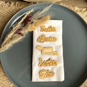 Personalisierte Namensschilder mit und ohne Aufhängung / Tischkarten aus Holz / Platzkarten für Hochzeit / Taufe / Kommunion / Konfirmation