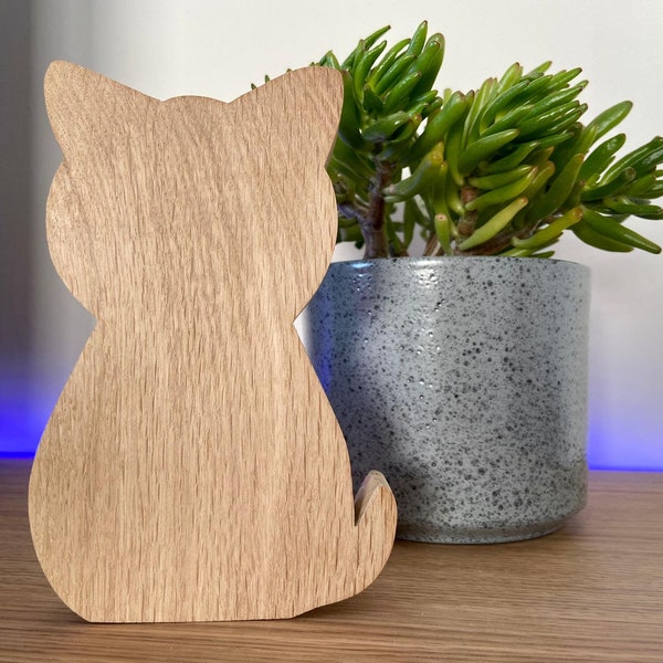 Elegante Katzenfigur aus Holz / Katzendeko / Massives Eichenholz / Unbehandelt / Nachhaltig / Handgemacht