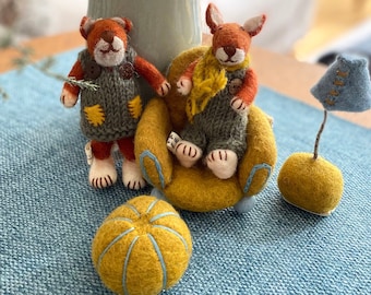 Super cute foxes, matching furniture and house, hand-felted // autumn decoration, children's room, doll's house, play doll, fox