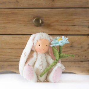 Little Rabbit PDF pattern Dutch and German