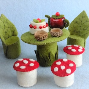 Gnome furniture PDF pattern Dutch, English and German