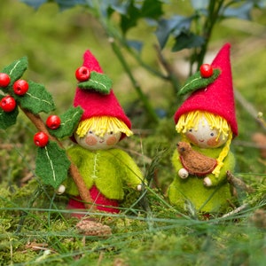 Two little Christmas gnomes PDF pattern Dutch and German