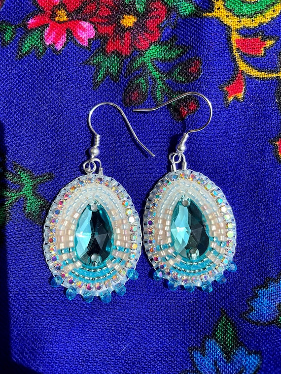 Native American Beaded Earrings Hand Made Swarovski Crystal Earrings Etsy Canada