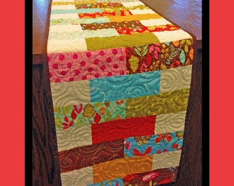 Belle Amie, Quilted Table Runner Pattern, 2.5" Fabric Strip Pattern, Villa Rosa Designs