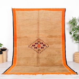 Vintage Marokkanischer Teppich, Authentischer Boujaad Teppich, 1,5 mal 3 Meter