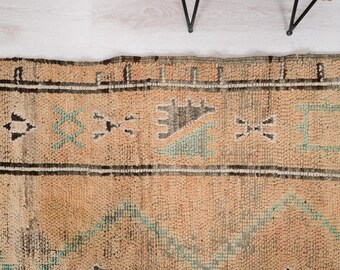 ヴィンテージモロッコラグ、ピンクベニ・ムギルドラグ、6 x 8フィート