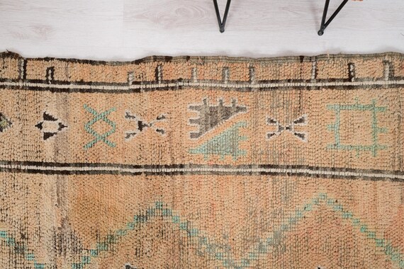 ヴィンテージモロッコラグ、ピンクベニ・ムギルドラグ、6 x 8フィート