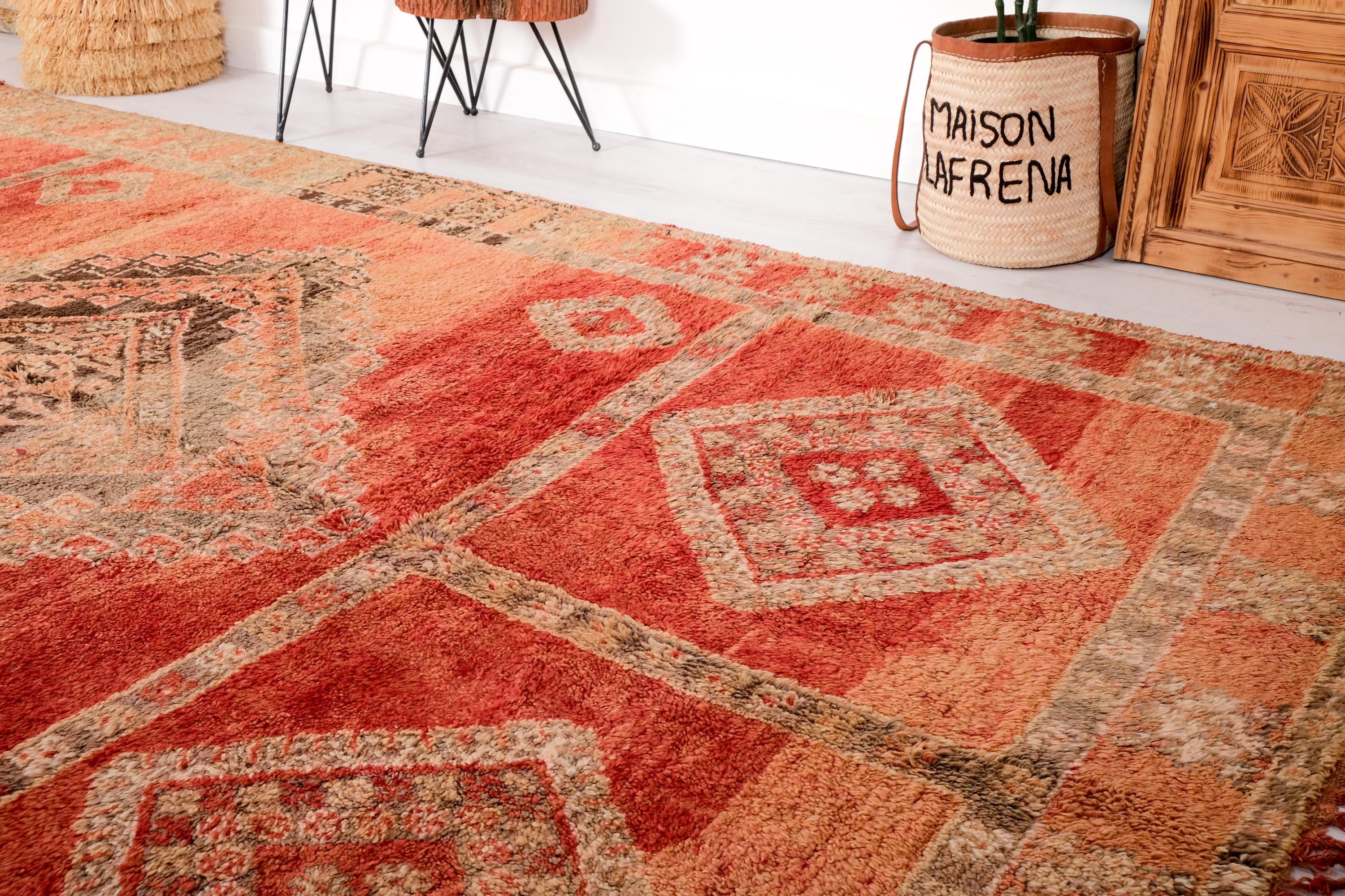 ヴィンテージ モロッコ ラグ、本物の赤いブージャード ラグ、7 x 12