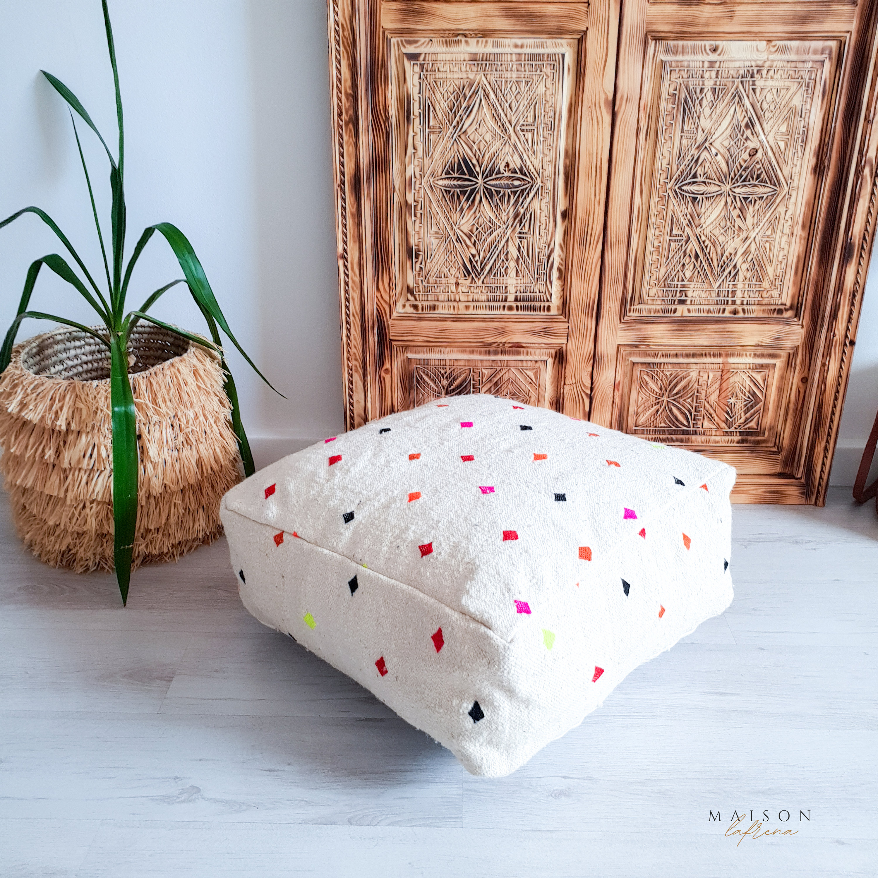 【特別価格】キリムモロッコベルベルプフ ホワイト -No.2 il_fullxfull.3819946272_dm5r.jpg