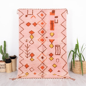 Pink Moroccan Rug, Soft Wool Rug, 4.8 FT x 7.8 FT