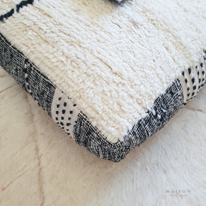 Set of 2 Moroccan Kilim Poufs , Beni Ourain Floor Pillow, Floor Cushion image 9