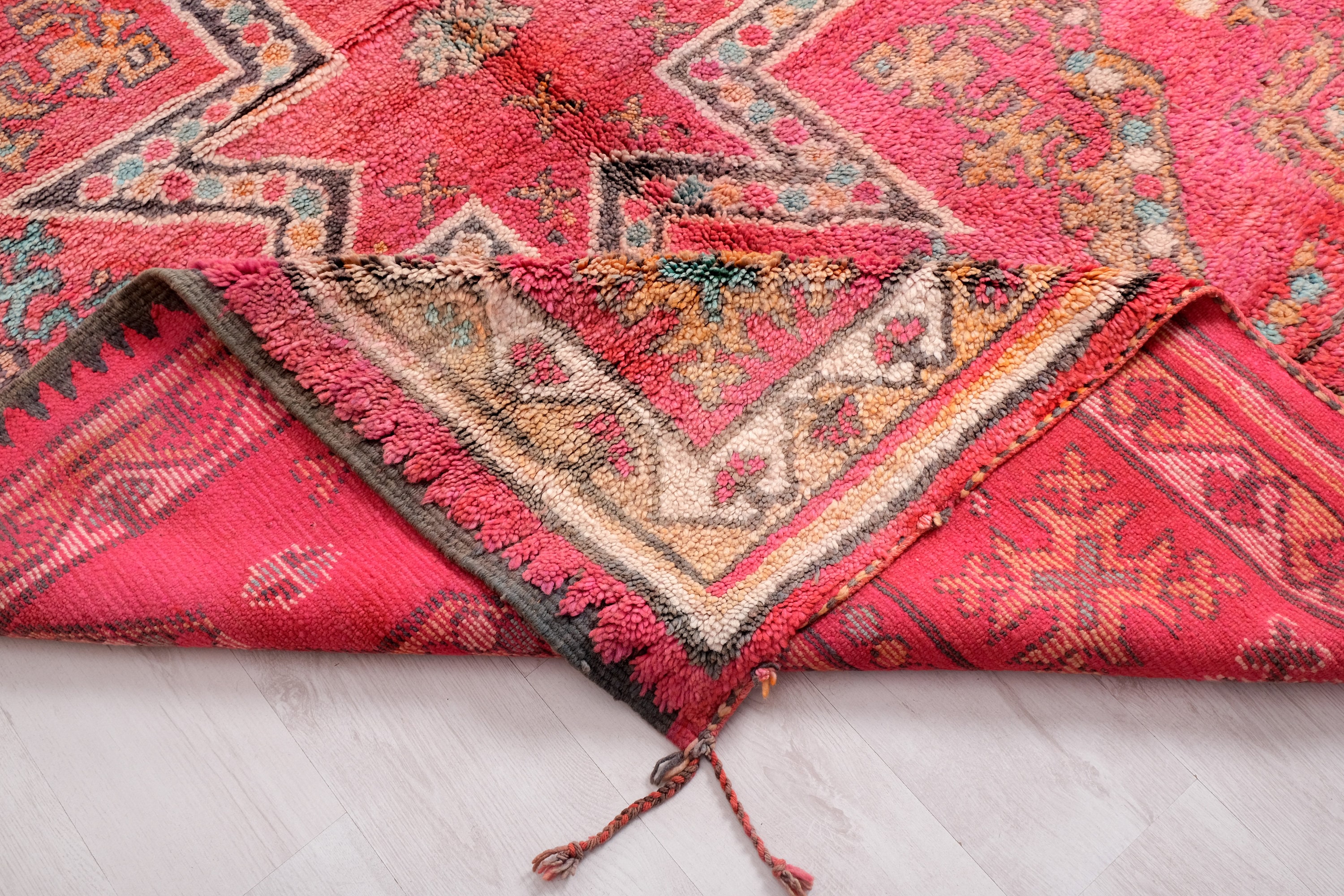 ヴィンテージモロッコラグ、ピンクブージャードラグ、7 x 13フィート