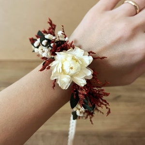 Burnt Orange Dried Flower Corsage: Handmade Baby&#39;s Breath Bracelet