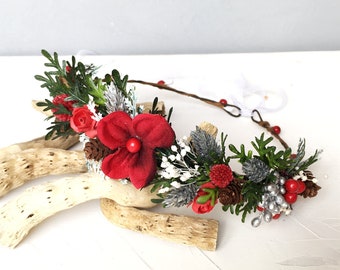 christmas flower crown, red berry wreath, red green flower crown, winter hair accessories, winter hair crown, pinecone wedding headpiece