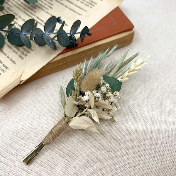 Greenery & Ivory flower Boutonniere, Eucalyptus Boutonniere, Dried flower boutonniere, Wedding Green buttonhole, Grooms flower boutonniere