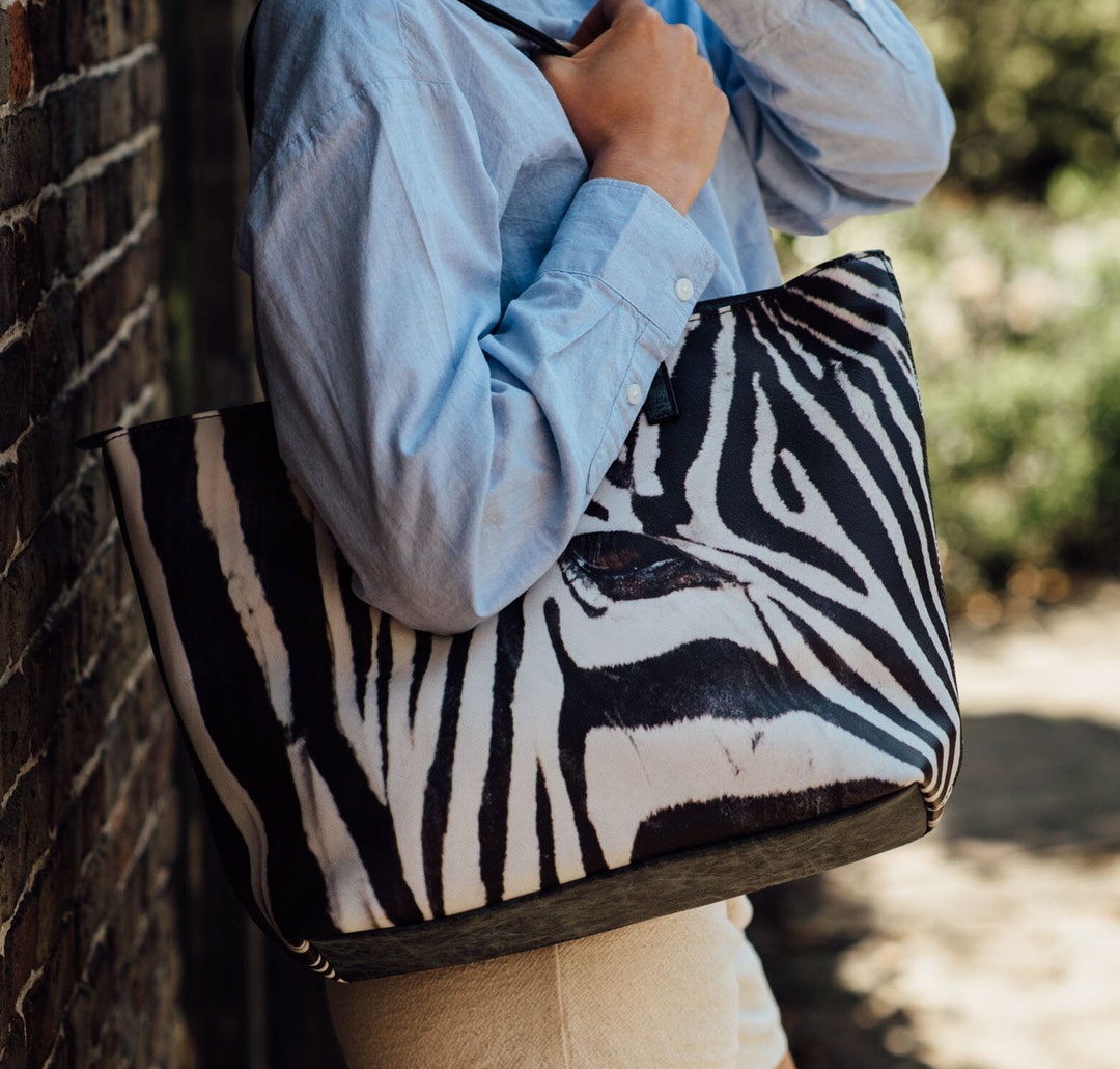 SC103 Black & Khaki Links Bag - Bags - BeyondStyle