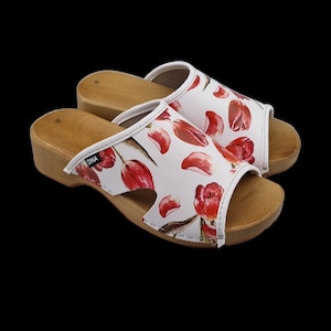 Wooden sandals with leather upper, very comfortable with lots of grip - white with red tulip print -
