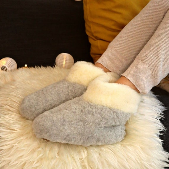 Slippers Made of 100 Sheep s Wool With Leather Sole. Nice and