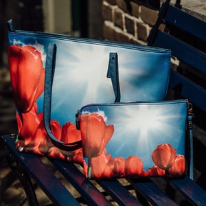 Set di borse borsa a tracolla in pelle sintetica grande e piccola con stampa tulipani - tulipani allover con sole -